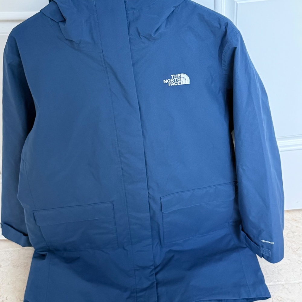 North Face Women's City Breeze Hooded Rain Parka II